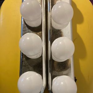 Mirror light set never got to use them took out packet